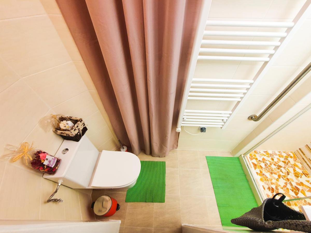 Apartment In The Center Of Prag Exteriör bild