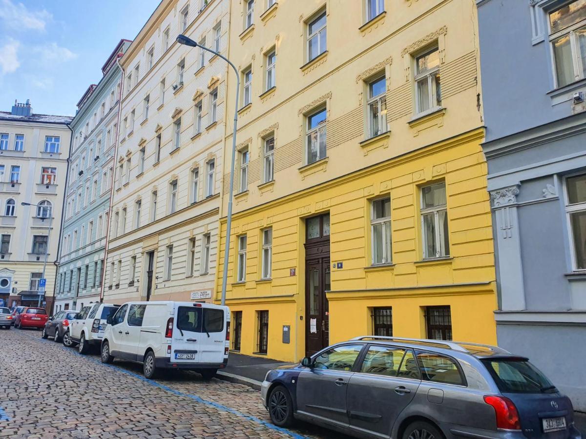 Apartment In The Center Of Prag Exteriör bild